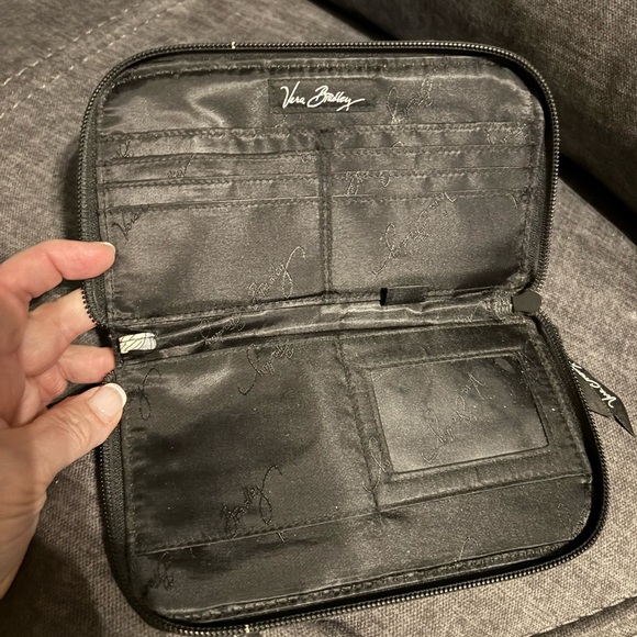 Vera Bradley Floral Quilted Wristlet Wallet - Picture 4 of 4